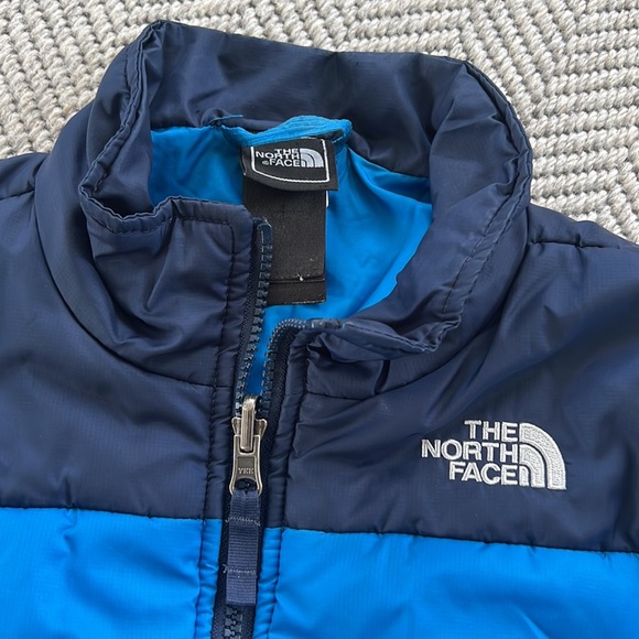 The North Face boys coat 7/8 - Picture 2 of 5